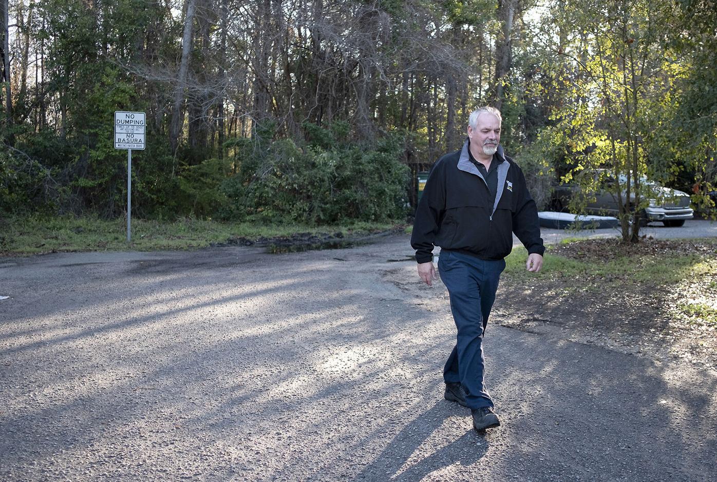 How a Myrtle Beach code enforcement officer educates people one trash pile  at a time | News | myhorrynews.com
