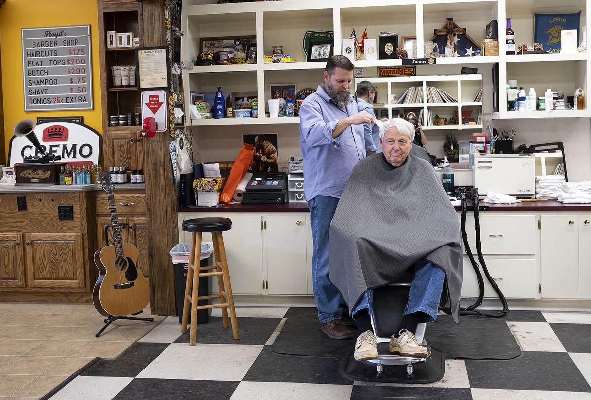 430 loris barber shop_JM07.JPG