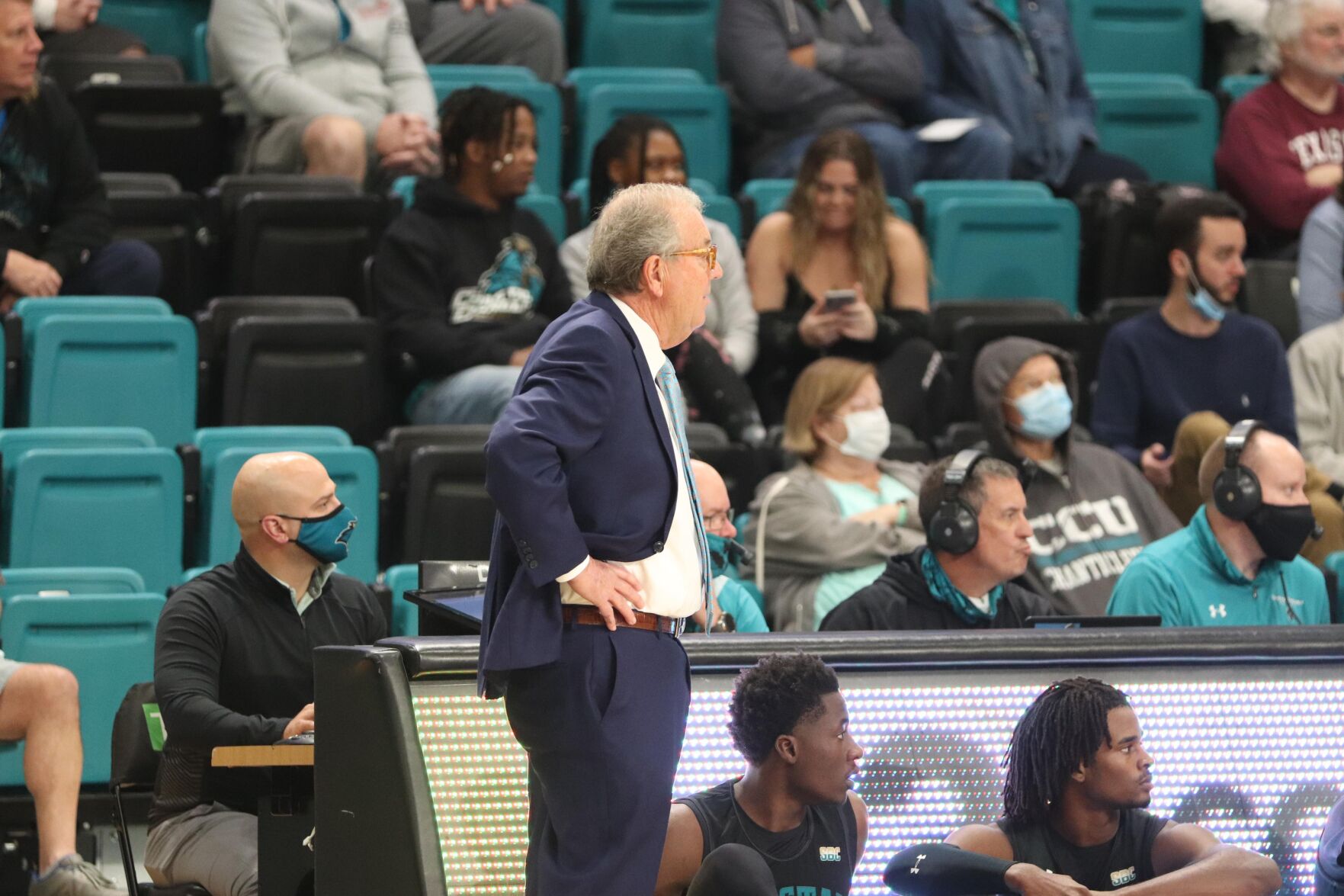 Meet the Chants: An overhauled CCU men's basketball team looks for