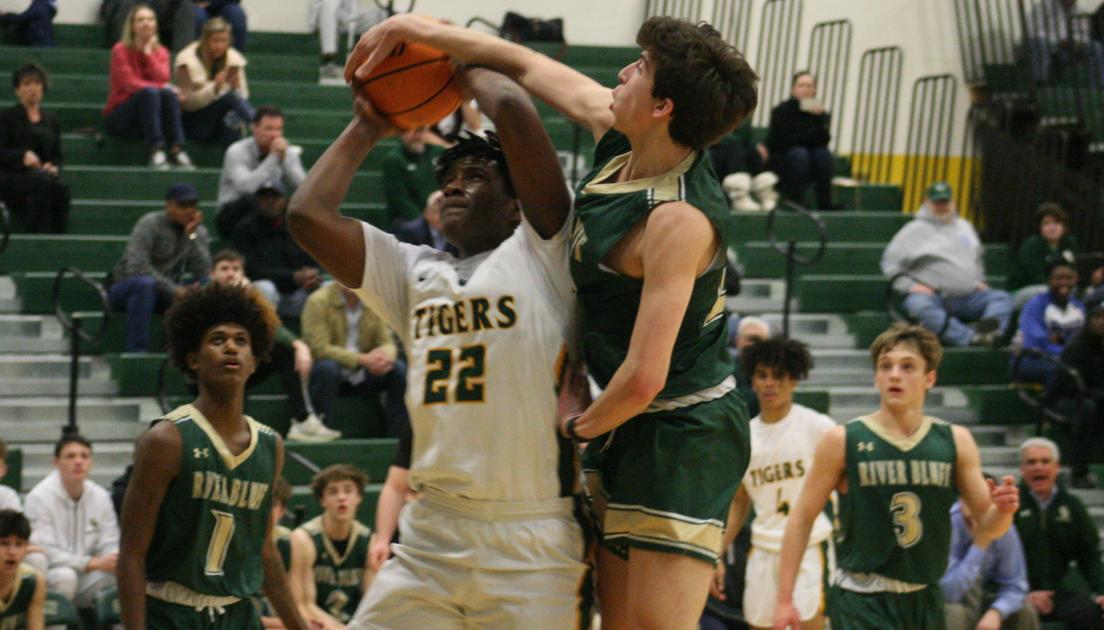 Hemingway S Big Game Propels Conway Boys To Third Round Of 5a