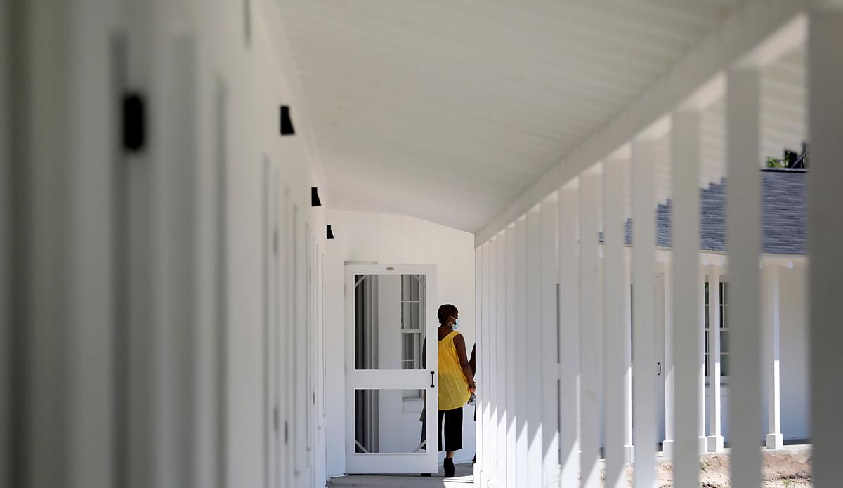 720Charlie's Place_JM01.JPG