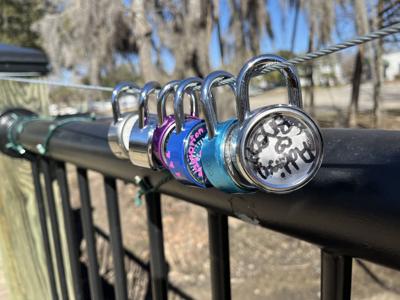 Lovelocks SE 01