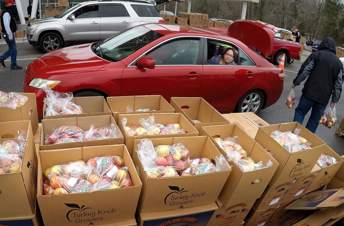 0205 food distribution_JM01.JPG