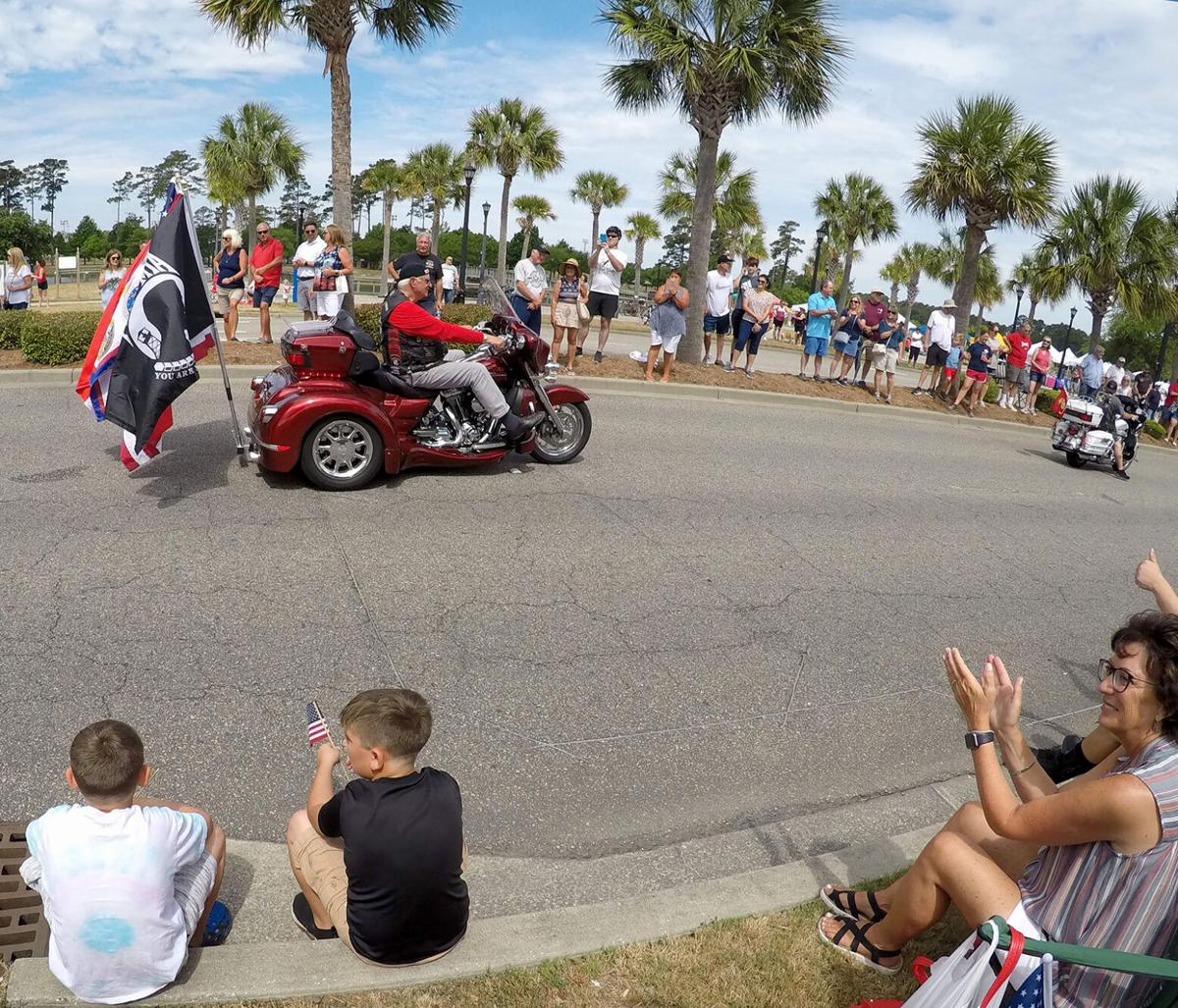 0529 MB memorial day parade_JM01.JPG