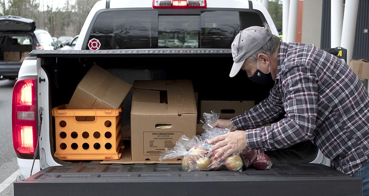 0205 food distribution_JM08.JPG