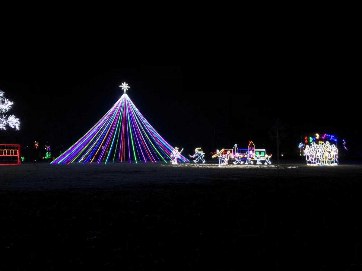 North Myrtle Beach's Christmas light show shining bright North Myrtle