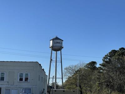 Loris water tower
