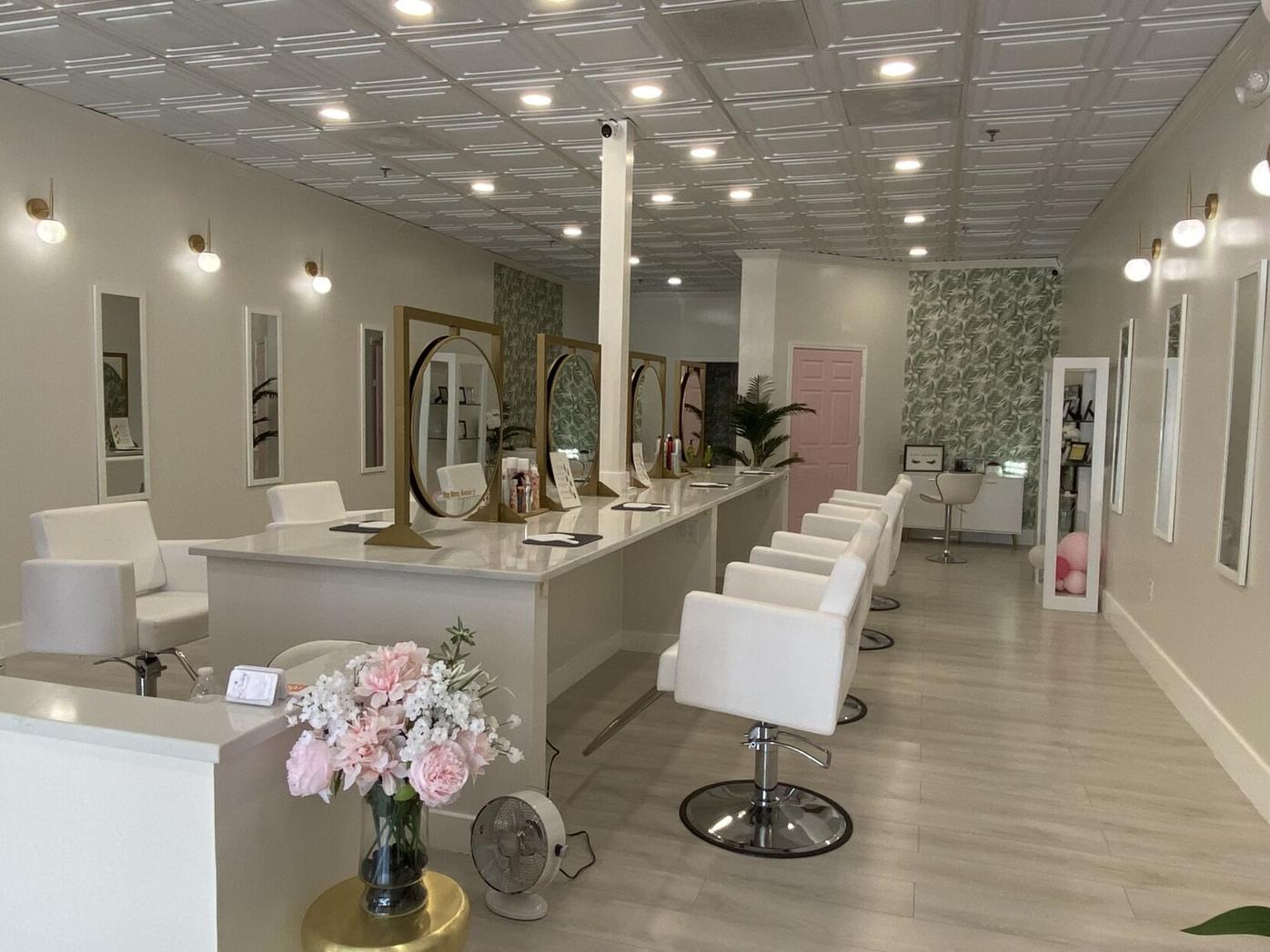 Dry and Bubbly 'the first true blow dry bar in Myrtle Beach,' owners say | Myrtle  Beach 