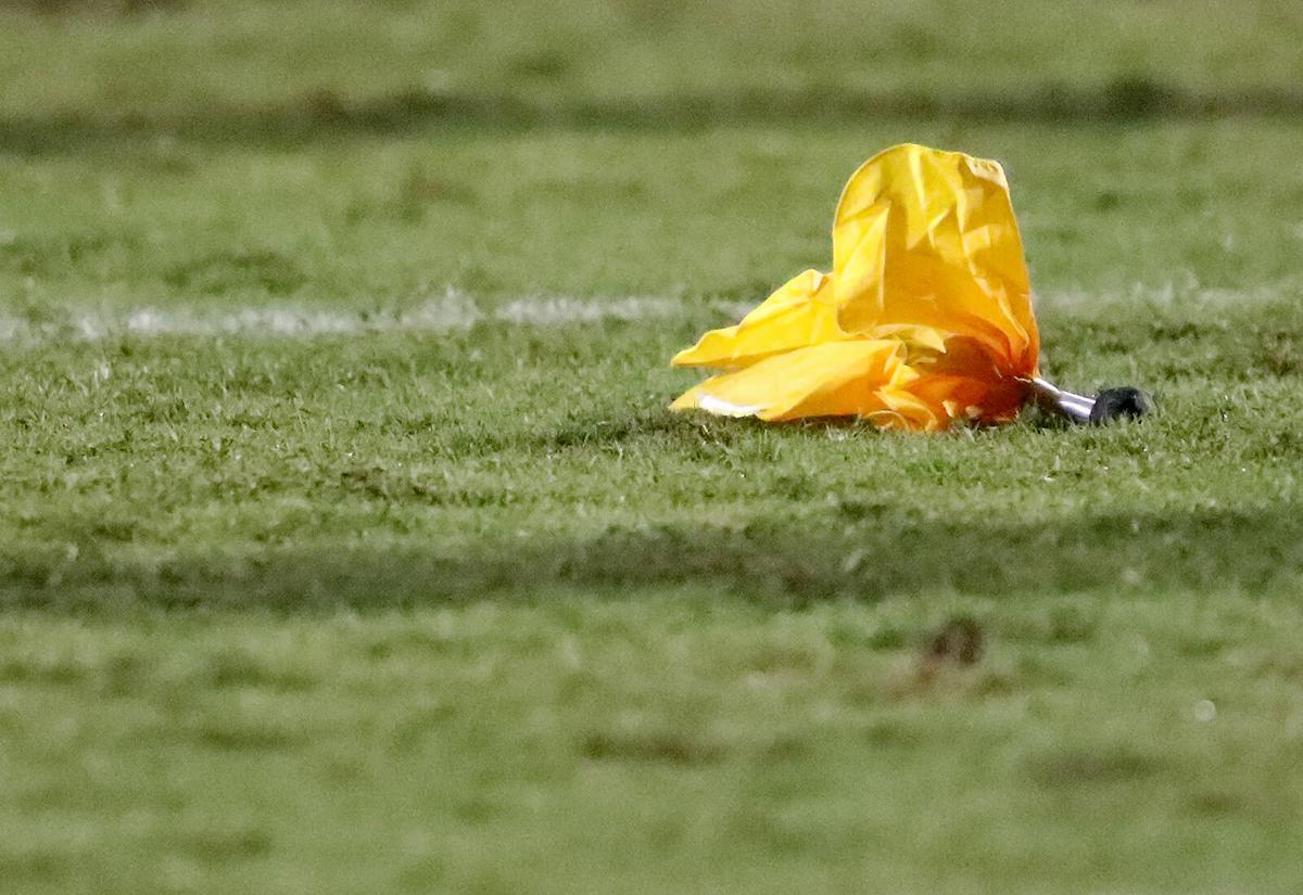 1127 NMB MB football_JM19.JPG