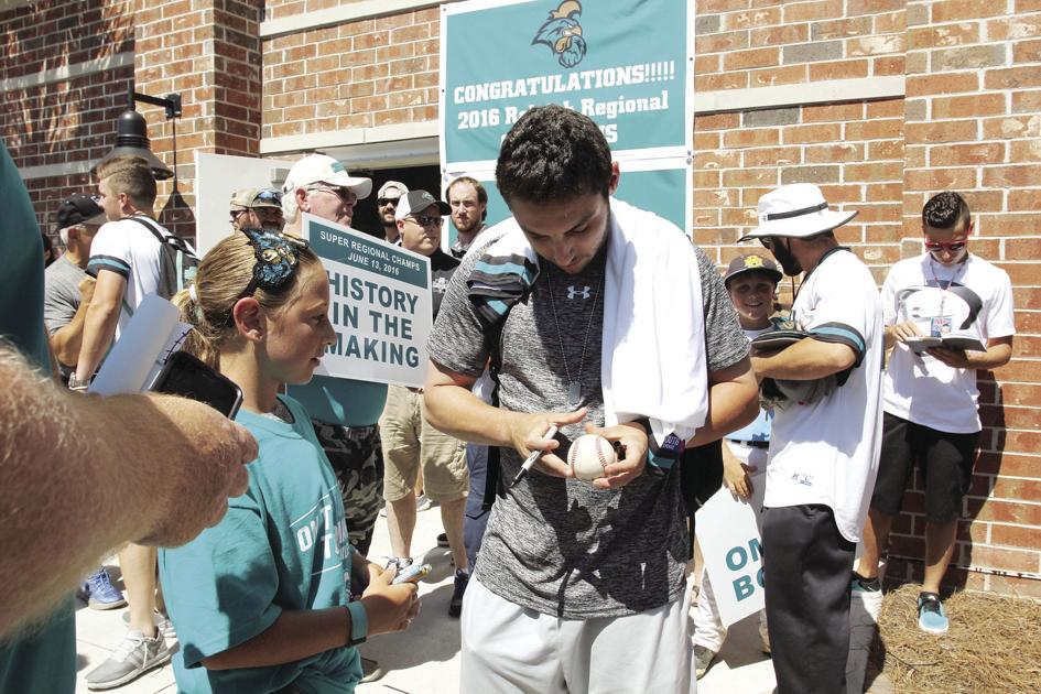 Myrtle Beach area Chanticleer fans heading to Omaha to ...