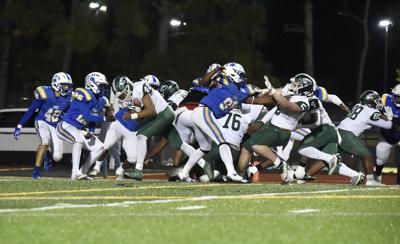 13-LorisFBPlayoff-11.3.23-JBerry.jpg