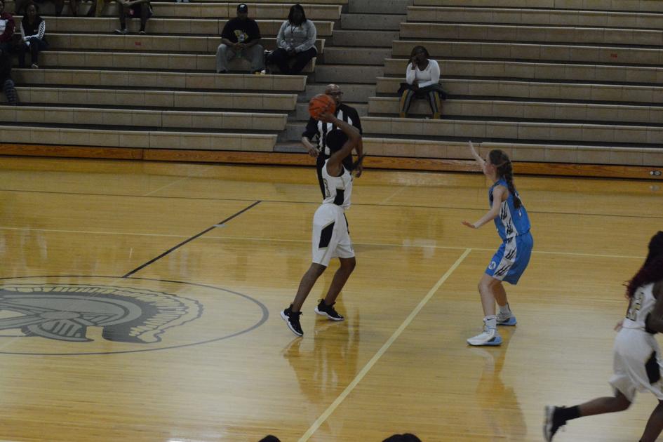 Gsfhs Hosts Conway Medical Turkey Shootout Basketball