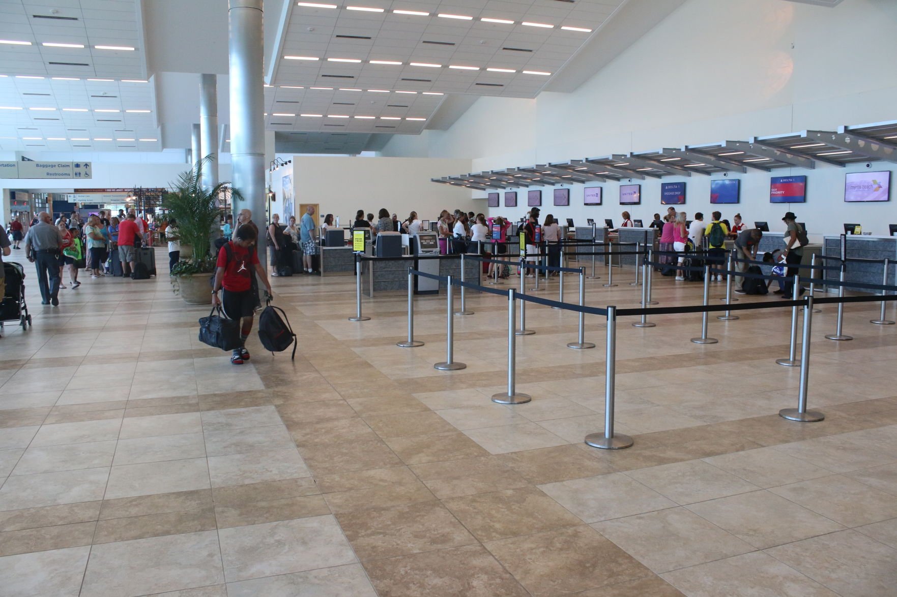 arrivals departures myrtle beach international airport