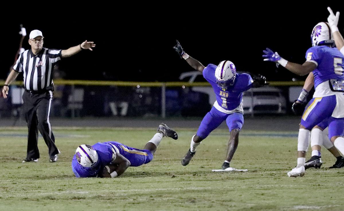 1127 NMB MB football_JM34.JPG