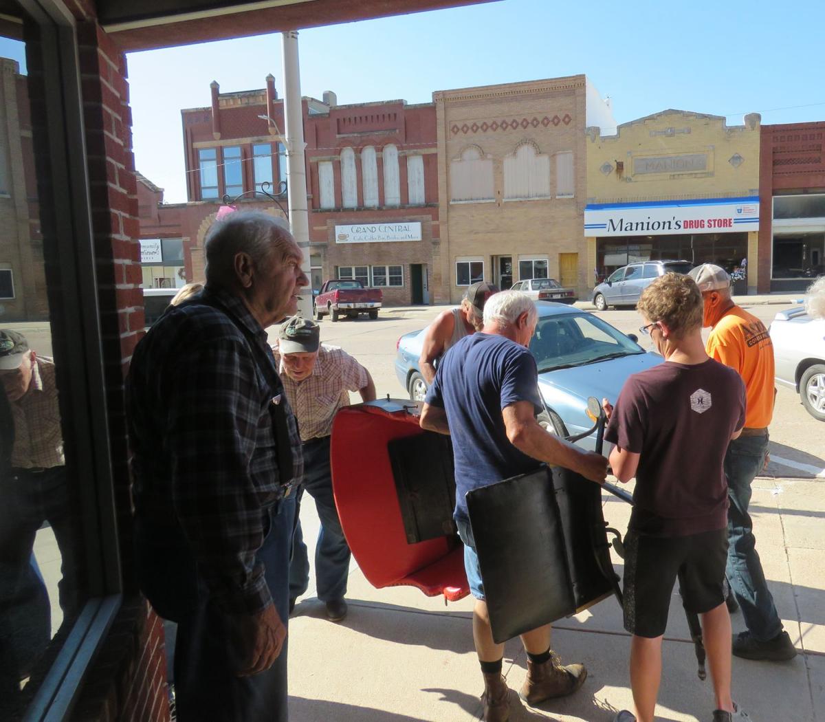 Dr Buggy Gifted To Creighton Historical Museum News Myknoxcountynews Com