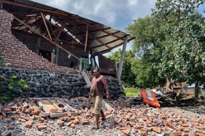 Two villages on the small island of Adonara felt the biggest impact of the 4.9-magnitude earthquake, with more than 100 houses damaged and at least 20 people injured