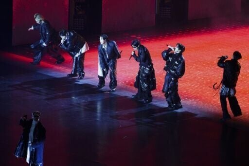 The concert was staged on the doorstep of the historic Gyeongbokgung royal palace