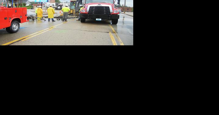 Festus officials hope to fix water main break by noon | Local News - Vimarsana News