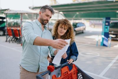 Couple shocked by grocery costs