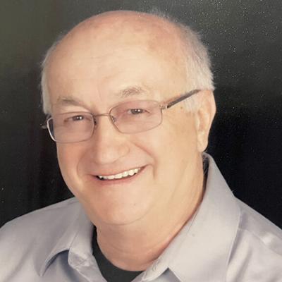 Lewis, Russell 'Dickie'