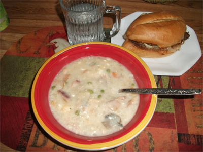 Slow Cooker Turkey Pot Pie Soup