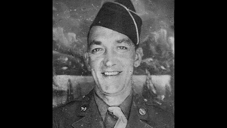 17S Bahr, Norman.jpg