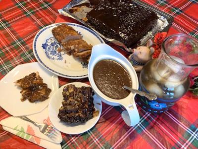 My Leader Yummy: Two Can Cola Pork Roast and Upside-Down Chocolate Cake