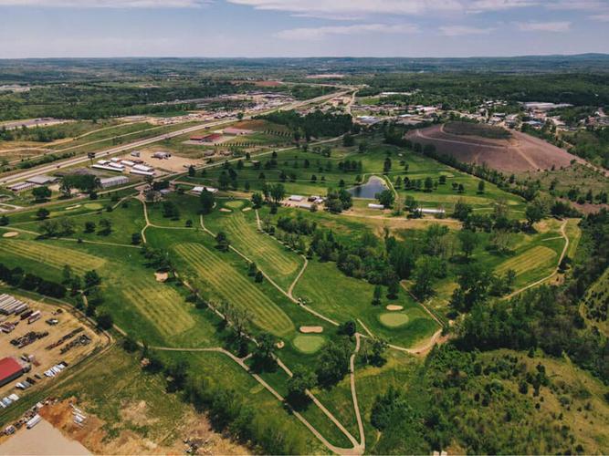 Leadbelt Golf Club 1 - Outdoor Guide