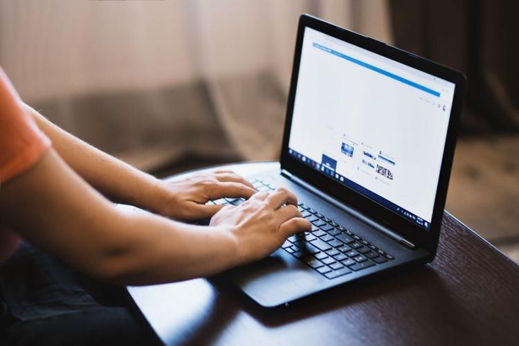 How college students are using AI to fight the ‘job apocalypse’