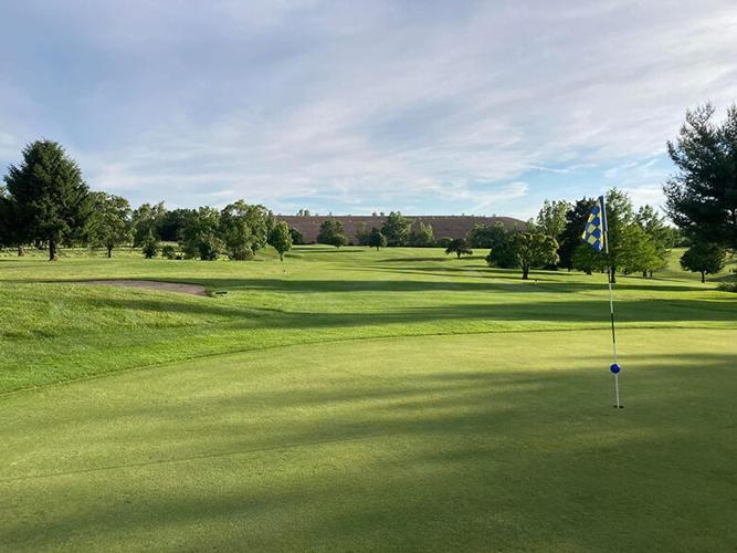 Leadbelt Golf Club 2 - Outdoor Guide