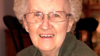 Achter, Joan web.jpg