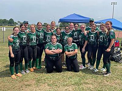 De Soto softball little league