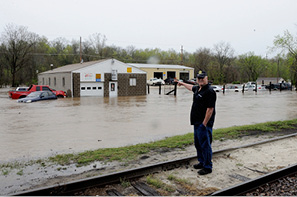 De Soto hit hard by flash flooding; water rescues underway, power out 