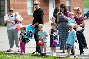 Windsor Baptist Easter Egg hunt draws 100 children 