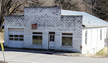 Cedar Hill Garage