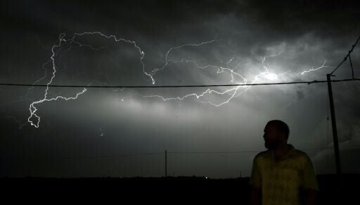 Lightning on Mars would be just centimetres long -- unlike the massive bolts we have here on Earth