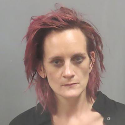 Woman allegedly left stolen package in Arnold hotel