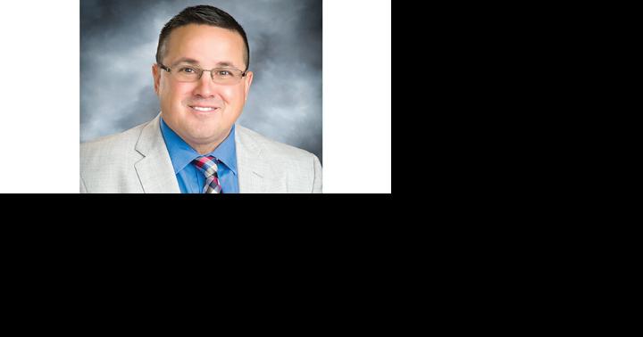 Fox Superintendent Paul Fregeau receives contract extension | Local News - Vimarsana News