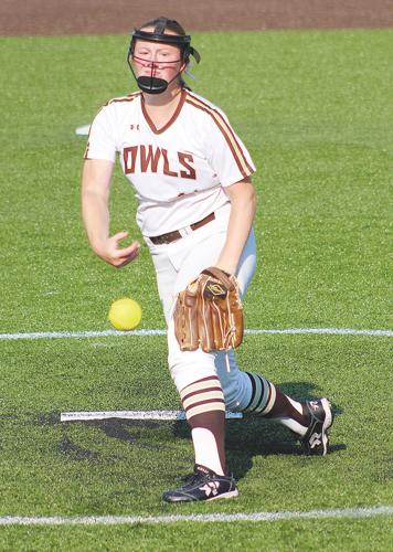 Delana Mentel pitching
