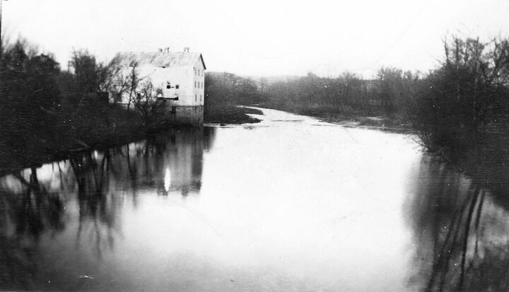 A picture of the Big River from the late 1930s or early 1940s.
