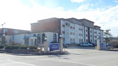 The Festus City Council voted Monday to advance a liquor license request from Baymont by Wyndham hotel.