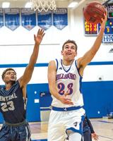 Hawks explode in fourth, capture Steighorst title