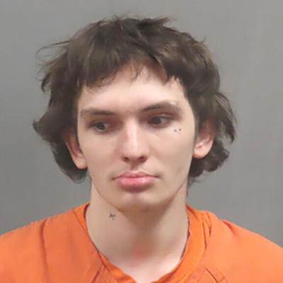 De Soto-area man allegedly stole from vehicles