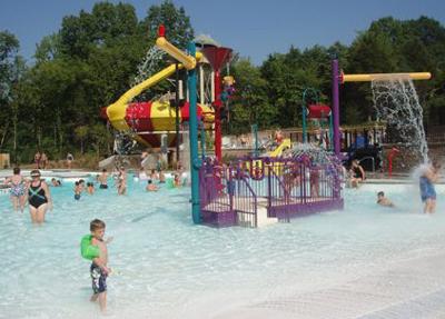 Arnold rec center outdoor pool