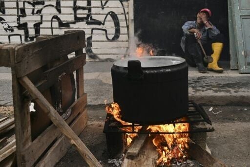 Amid power cuts, many Cubans have turned to cooking over open fires