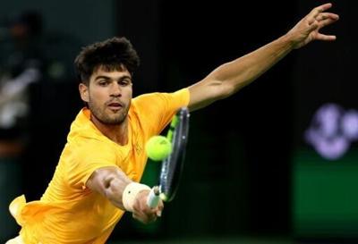 World number-one Carlos Alcaraz rides a 16-match winning streak into his Indian Wells semi-final against Daniil Medvedev, who has won eight straight matches himself