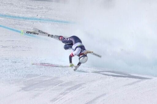 Lindsey Vonn crashes out of the Winter Olympics downhill after just 13 seconds, breaking her left leg