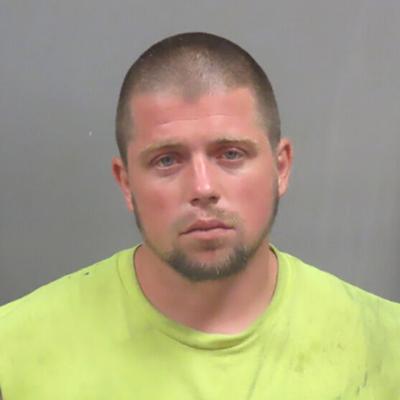 Fenton-area man accused of threatening woman, endangering children