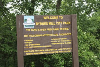 High Ridge woman rescued from Big River at Byrnes Mill City Park