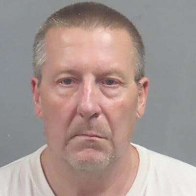Fenton-area man charged with stealing
